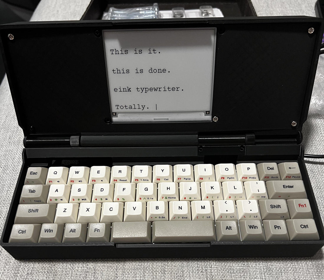 E-Ink新品：自製的開源DIY電子墨水打字機ZeroWriter